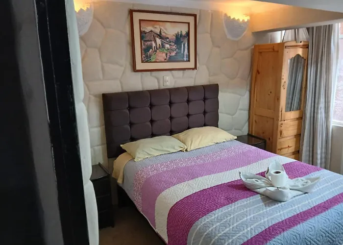 Hostal Holiday CuscoHostal